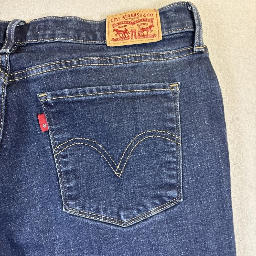 Levi‎ Strauss Signature Jeans Women's 33 Mid Rise Boot Cut Blue